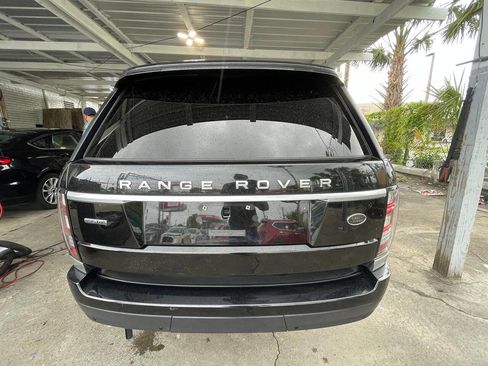 Used 2016 Land Rover Range Rover HSE image 16