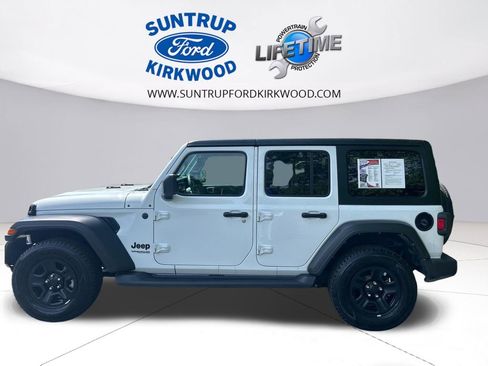 Used 2022 Jeep Wrangler Unlimited Sport image 8