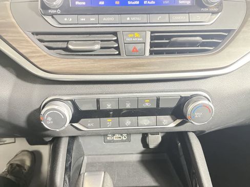 Used 2024 Nissan Altima 2.5 SV image 20