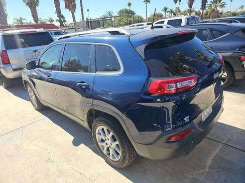 Used 2018 Jeep Cherokee Latitude Plus FWD image 4