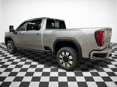 New 2026 GMC Sierra 2500 Denali w/ Denali Reserve Package AWD/4WD image 6