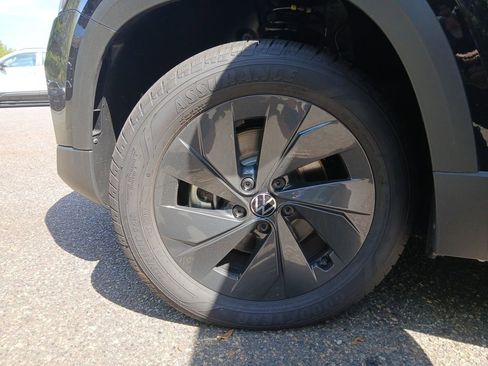 New 2025 Volkswagen Taos S image 25