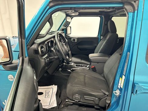 Used 2019 Jeep Wrangler Unlimited Sport S image 9