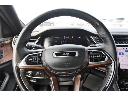 Used 2023 Jeep Grand Cherokee L Summit w/ Advanced Protech Group IV image 17