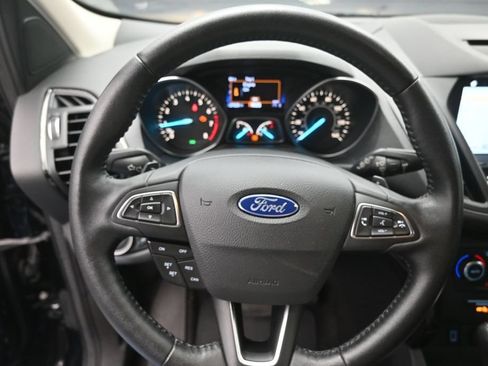 Used 2017 Ford Escape Titanium FWD image 29