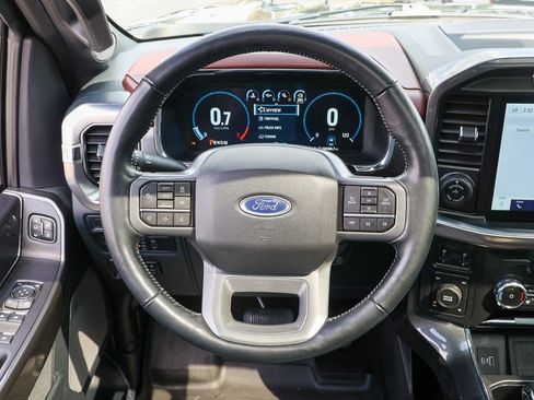 Used 2022 Ford F150 Lariat w/ Equipment Group 502A High image 10