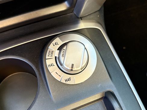 Used 2021 Toyota 4Runner Limited image 29