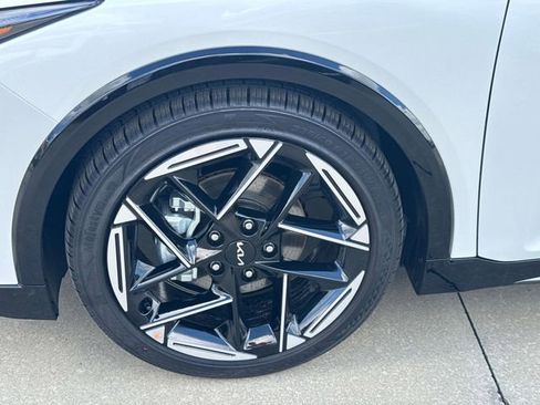 New 2026 Kia K4 GT-Line image 4