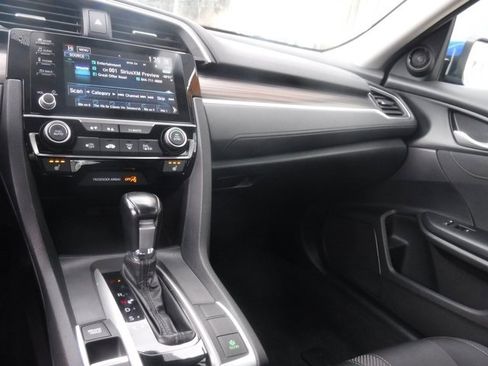 Used 2020 Honda Civic EX image 18