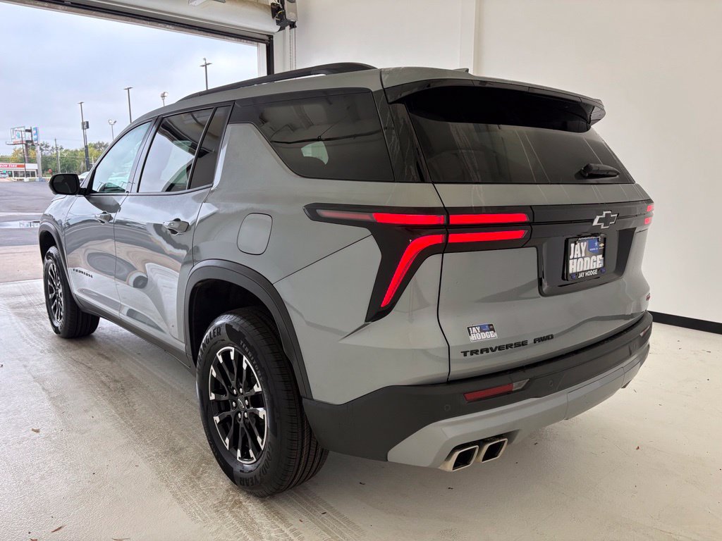 New 2027 Chevrolet Traverse Z71 w/ Driver Confidence Package AWD/4WD image 19