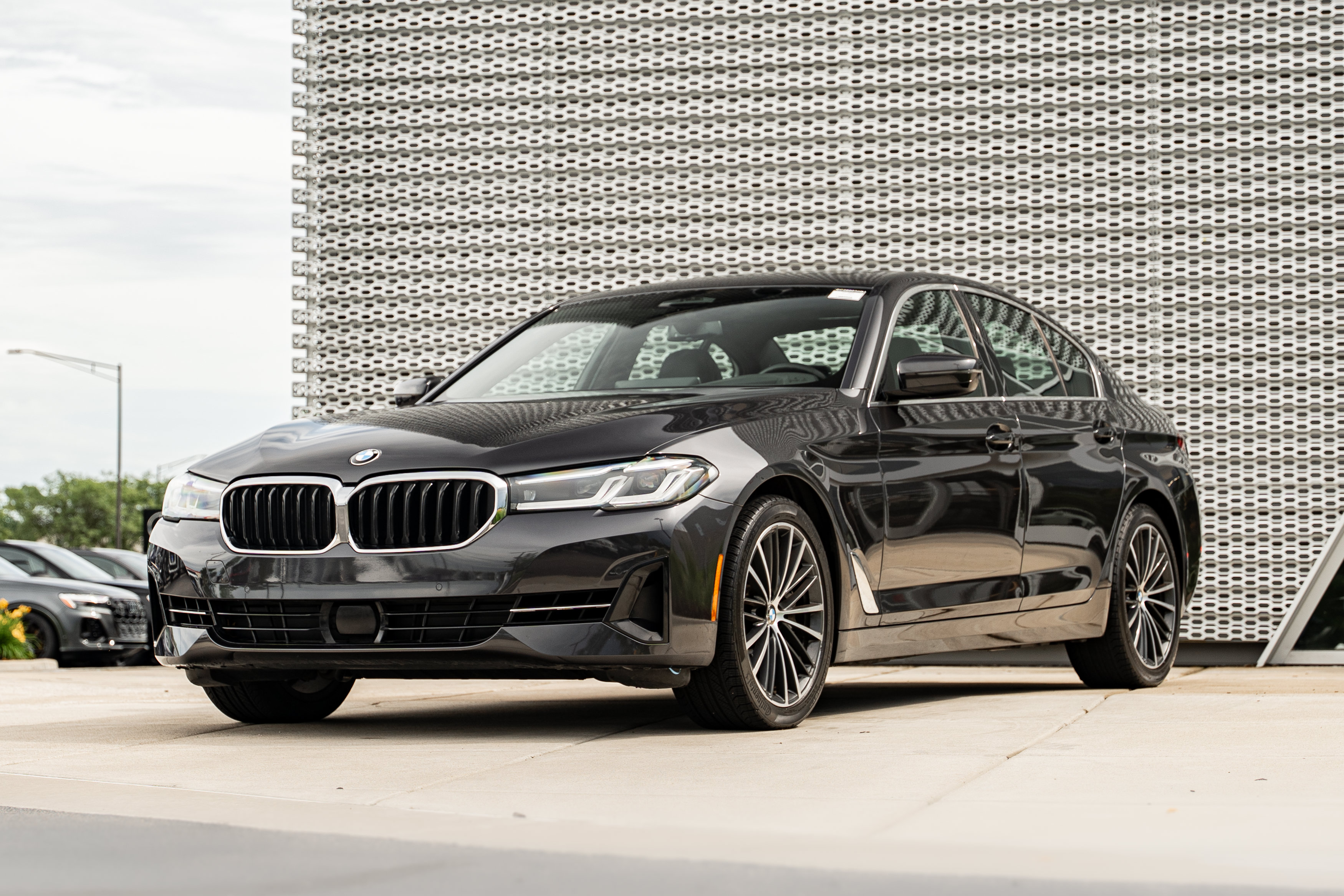 Used 2023 BMW 540i xDrive w/ Premium Package AWD/4WD image 7