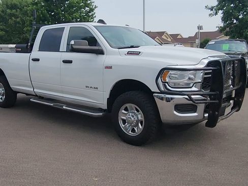 Used 2021 RAM 2500 Tradesman w/ Chrome Appearance Group AWD/4WD image 13
