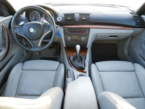 Used 2008 BMW 128i Convertible image 12