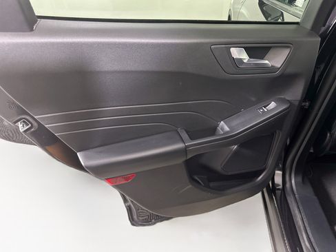 Used 2025 Ford Escape ST-Line FWD image 25
