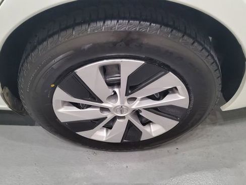 Used 2022 Nissan Altima 2.5 S FWD image 34