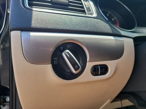 Used 2018 Volkswagen Jetta Wolfsburg Edition FWD image 30