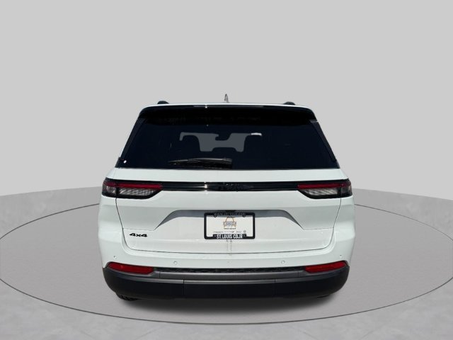 New 2027 Jeep Grand Cherokee Altitude AWD/4WD image 6