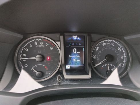 Used 2023 Toyota Tacoma TRD Sport image 15