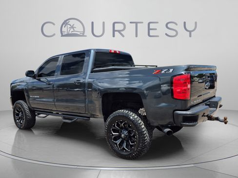 Used 2018 Chevrolet Silverado 1500 LT w/ All Star Edition AWD/4WD image 3