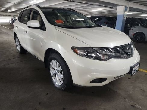 Used 2014 Nissan Murano SL FWD image 2