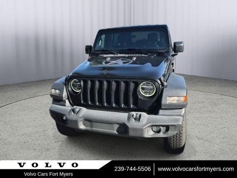 Used 2020 Jeep Wrangler Unlimited Sport AWD/4WD image 1