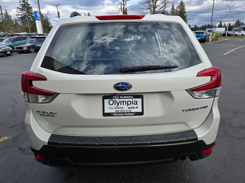 Certified 2022 Subaru Forester w/ Popular Package #2 AWD/4WD image 5