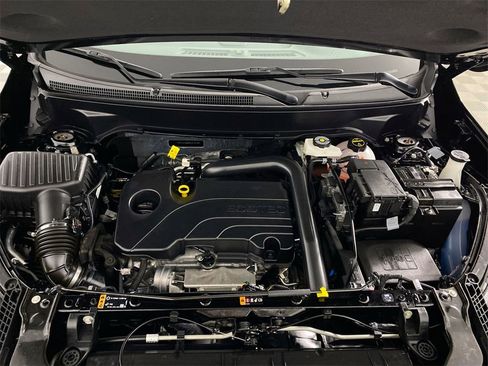 Used 2024 GMC Terrain Denali w/ Denali Premium Package image 24