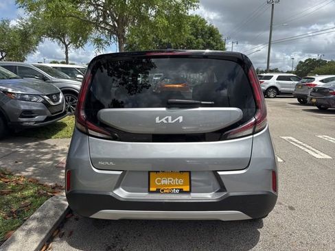 Used 2025 Kia Soul LX w/ LX Technology Package FWD image 6