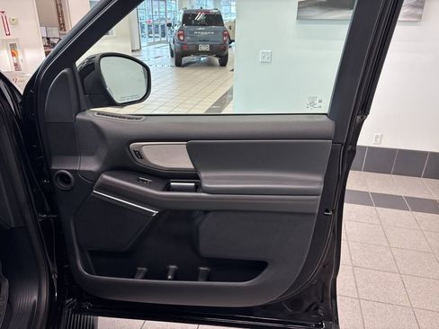 Used 2025 Ford Expedition Max Active image 18