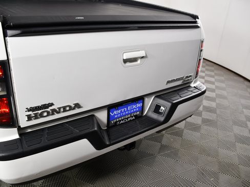 Used 2014 Honda Ridgeline Sport image 15