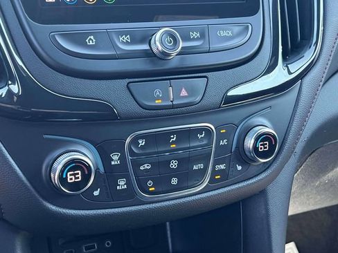 Used 2023 Chevrolet Equinox RS w/ RS Leather Package AWD/4WD image 32