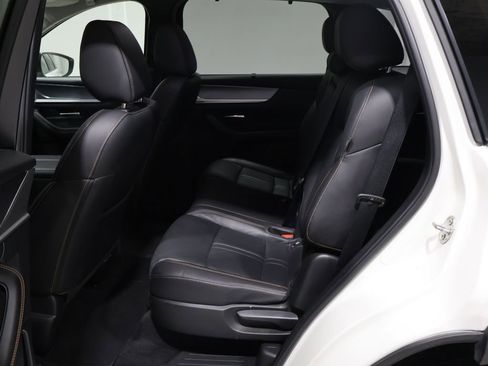 Used 2025 MAZDA CX-70 3.3 Turbo w/ Preferred Package image 19