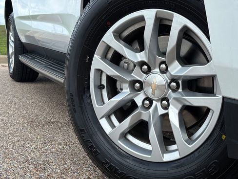 Used 2021 Chevrolet Tahoe LS RWD image 2