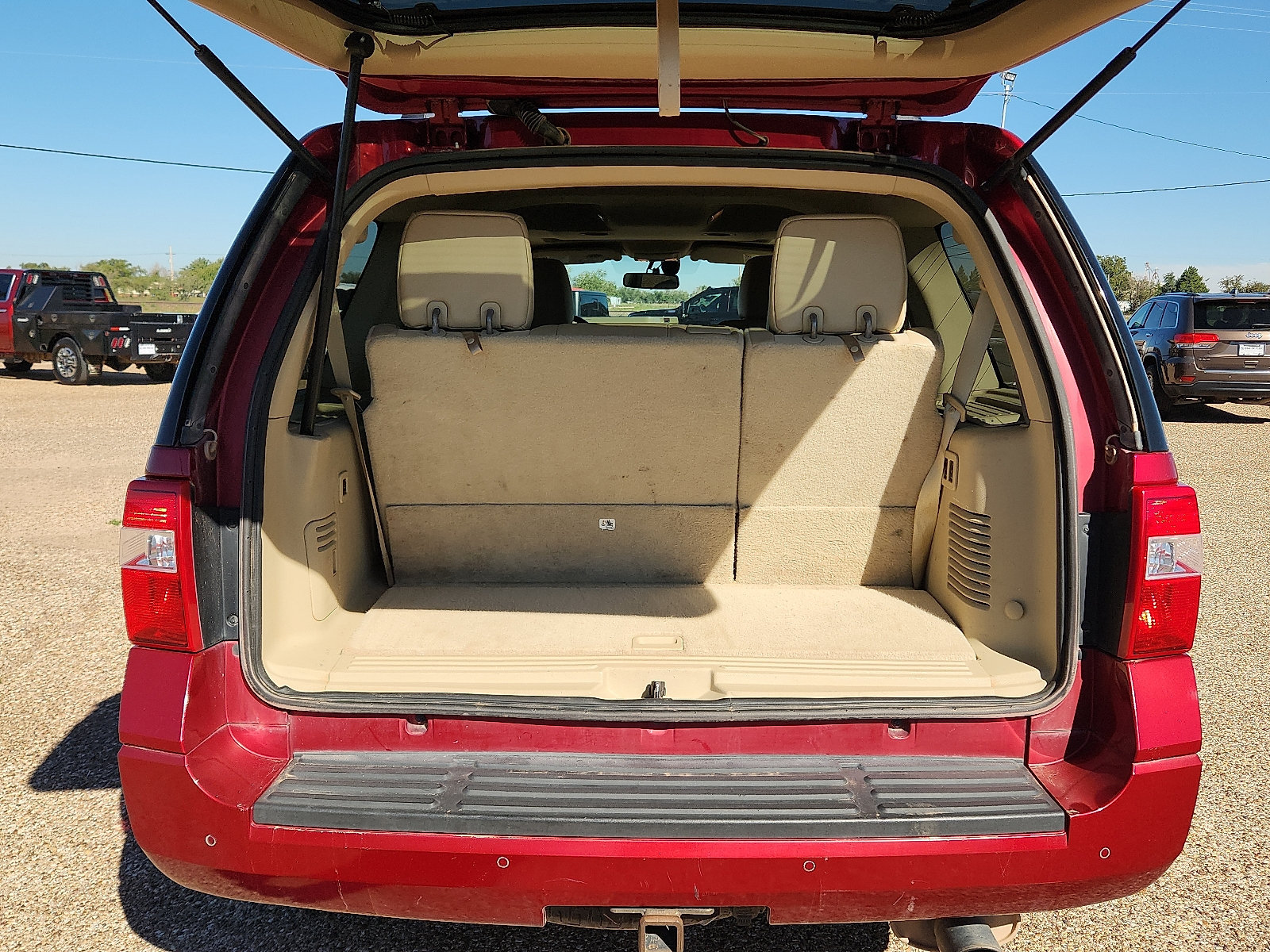 Used 2015 Ford Expedition Limited w/ Equipment Group 301A AWD/4WD image 10