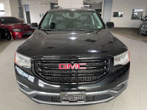 Used 2018 GMC Acadia SLT w/ LPO, Black Accent Package image 2