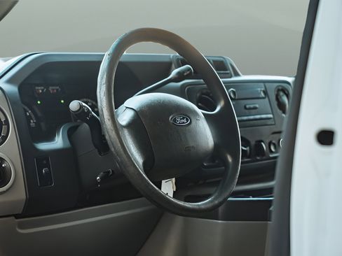 Used 2013 Ford E-150 and Econoline 150 w/ PWR Group RWD image 17