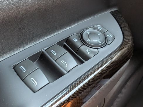 Used 2022 GMC Acadia AT4 w/ Preferred Package AWD/4WD image 31