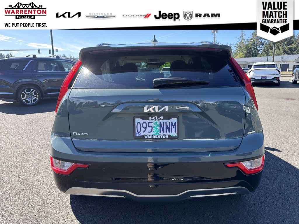 Used 2023 Kia Niro Wind w/ Wind Preserve Package FWD image 5