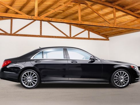 Used 2017 Mercedes-Benz S 550 Sedan image 6