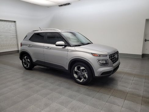 Used 2023 Hyundai Venue SEL w/ Cargo Package FWD image 11