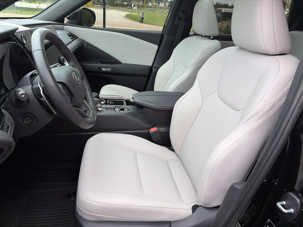 Used 2026 Lexus TX 350 AWD image 4