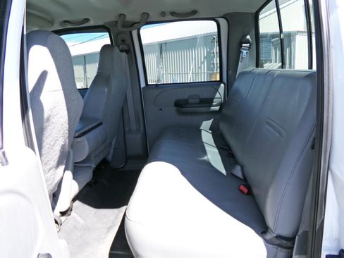 Used 2006 Ford F350 XL image 14