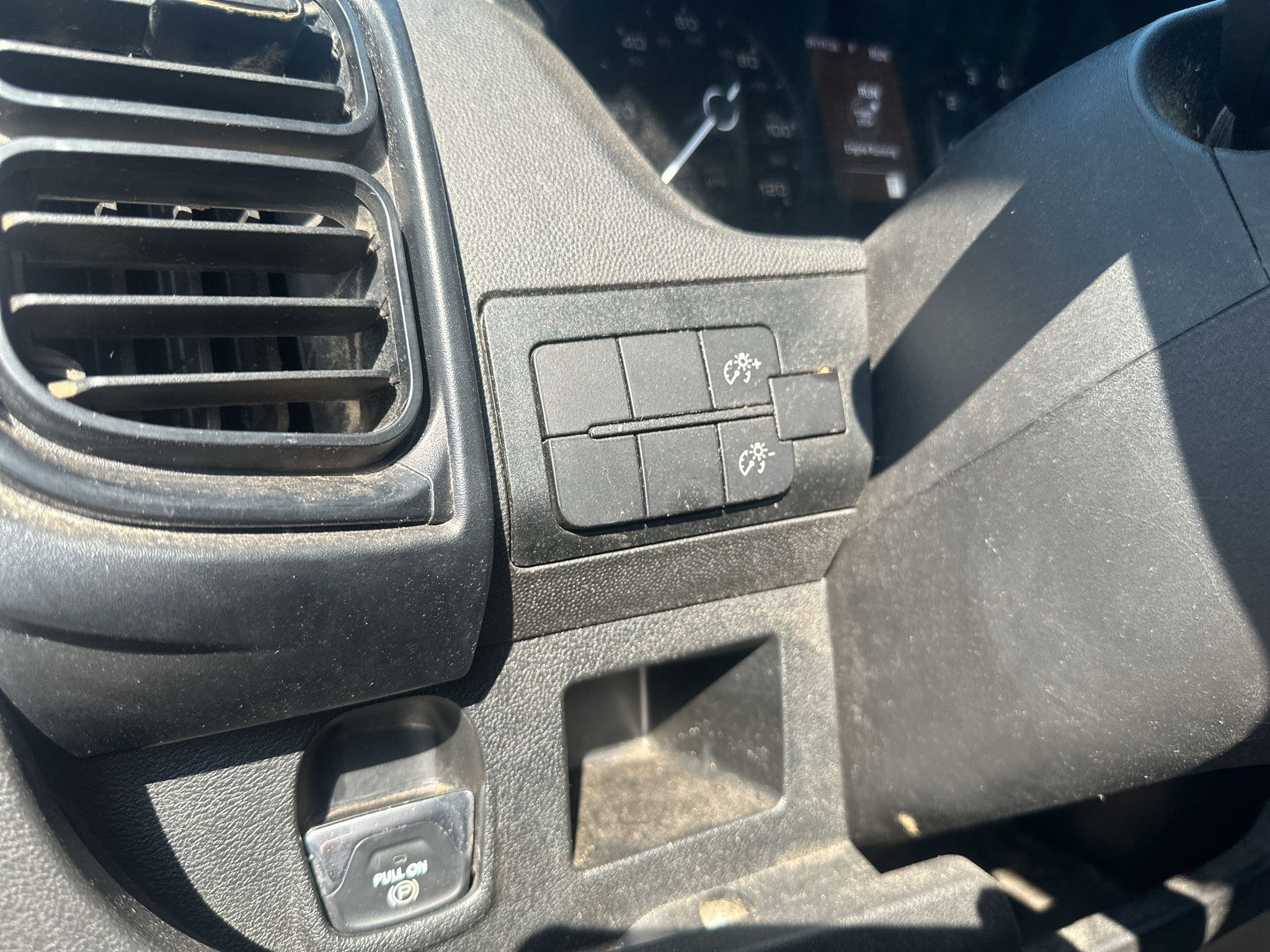 Used 2023 RAM ProMaster 2500 FWD image 17