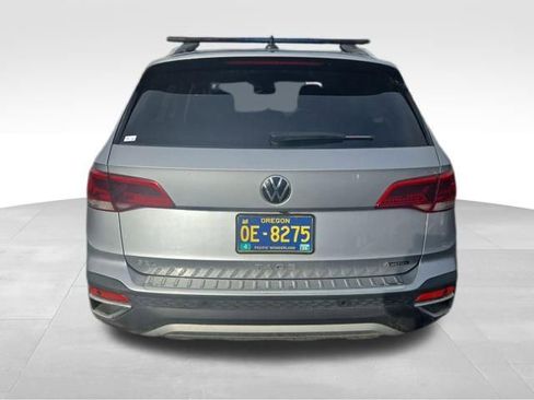 Used 2023 Volkswagen Taos SEL image 6
