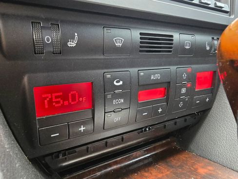 Used 2001 Audi allroad 2.7T image 15