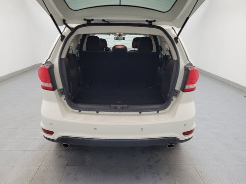 Used 2017 Dodge Journey SXT w/ Comfort/Convenience Group image 29