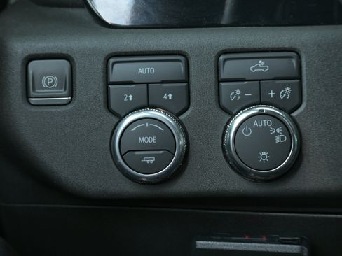 Used 2023 GMC Sierra 1500 SLE AWD/4WD image 24