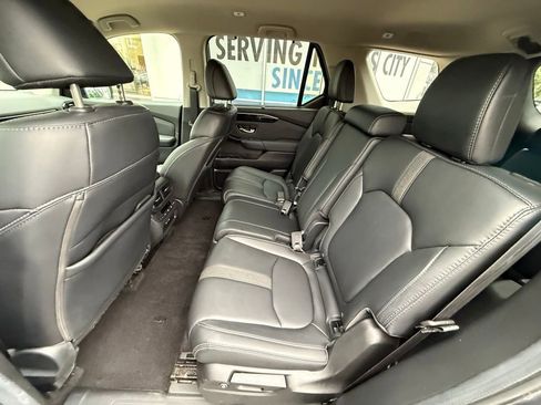 Used 2024 Honda Pilot EX-L image 8