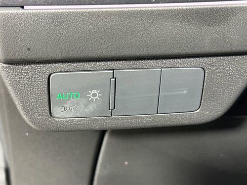 Used 2025 Audi Q4 e-tron Premium Plus w/ Premium Plus image 10