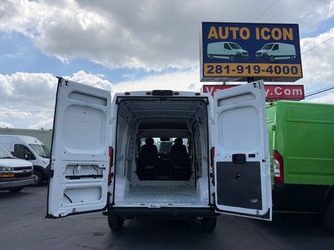 Used 2022 RAM ProMaster 2500 FWD image 11